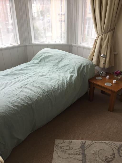 Turret Corner, Colwyn Bay, 5Min Walk To Sandy Beach Villa Conwy Luaran gambar